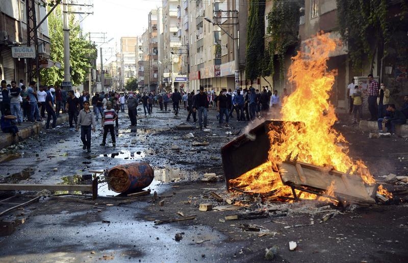 Confrontos turquia curdos contra inercia turca 8 out (reuters)
