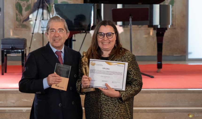 Jornalista Arlinda Brandão ganha prémio ANAM de Jornalismo