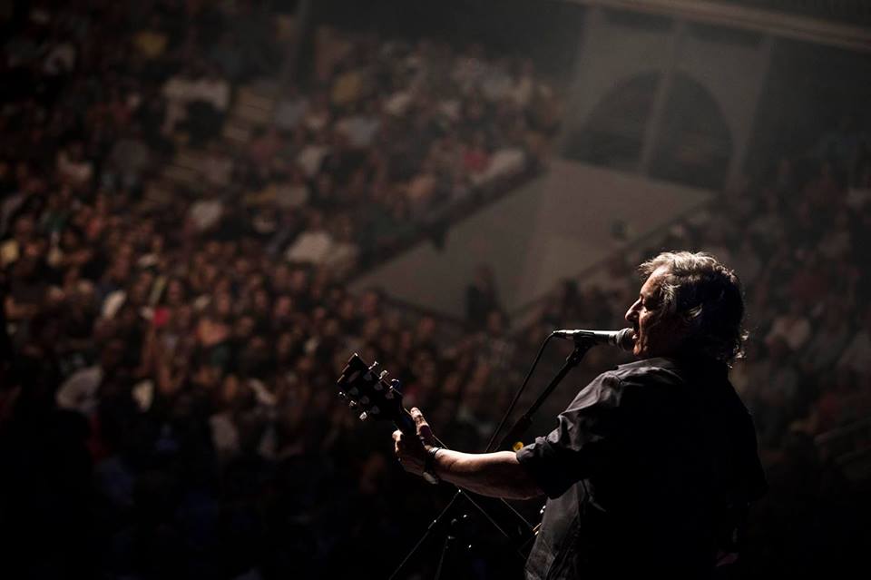 Imagem de O Som da Guitarra é a Alma de Um Povo