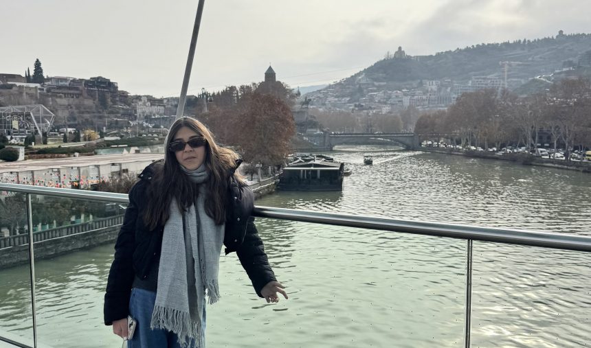 Imagem de Eurovisão Júnior 2025 - Dia 3: descobrir Tbilisi, encontrar fãs e preparar o regresso aos ensaios