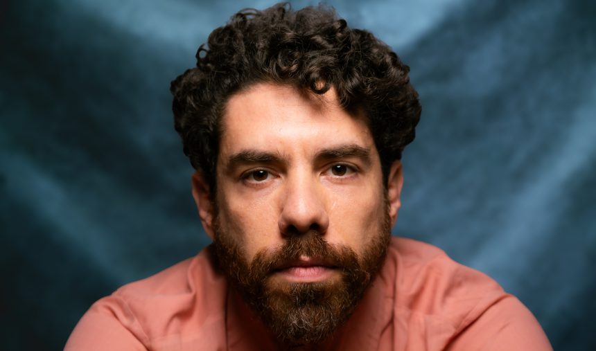 Imagem de Luca Argel leva-nos numa viagem até ao Brasil dos anos 60