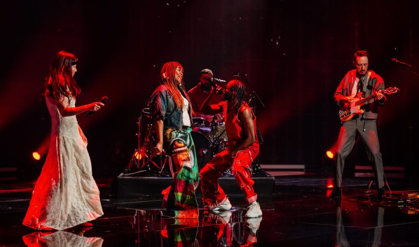 Imagem de Throes + the Shine convidam Samuel Úria, Catarina Salinas e Selma Uamusse (Parte 2)