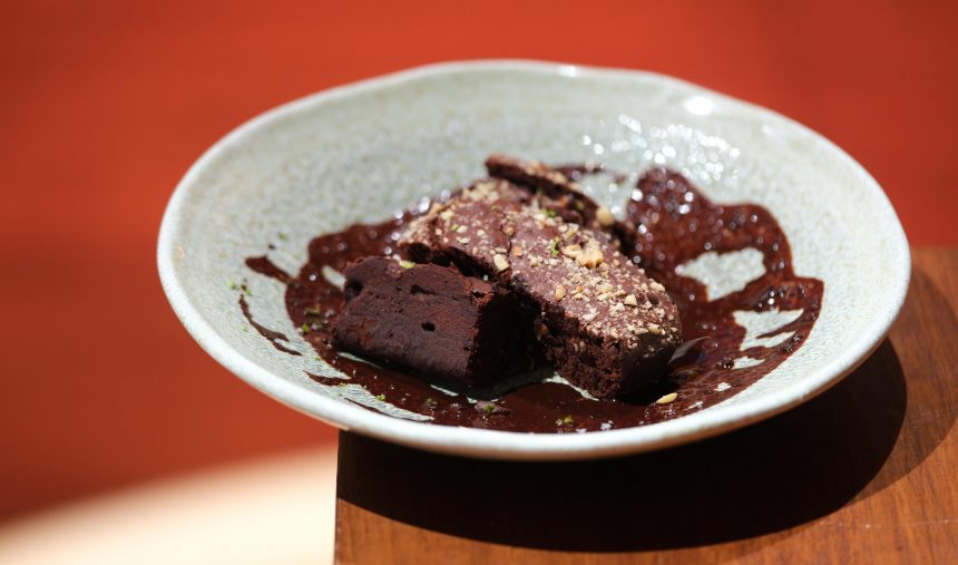 Brownie de Café, Avelãs e Pimenta Sichuan - Luís