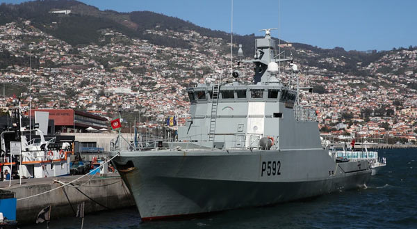 NRP Mondego volta a avariar