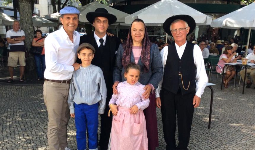 A Praça em Viseu – Família mantém viva a tradição do folclore