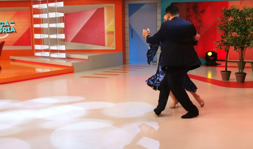 Isabel Costa e Nelson Pinto ensinam a dançar Tango